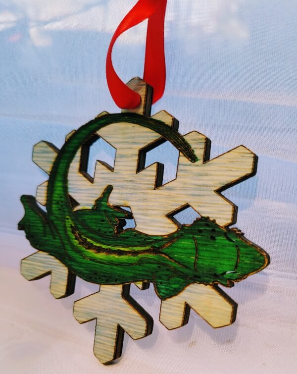 Crested Gecko Snowflake Holiday Ornament (Festive Stu) - Image 6