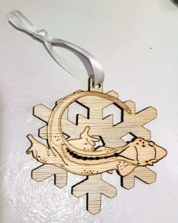 Crested Gecko Snowflake Holiday Ornament (Festive Stu) - Image 8