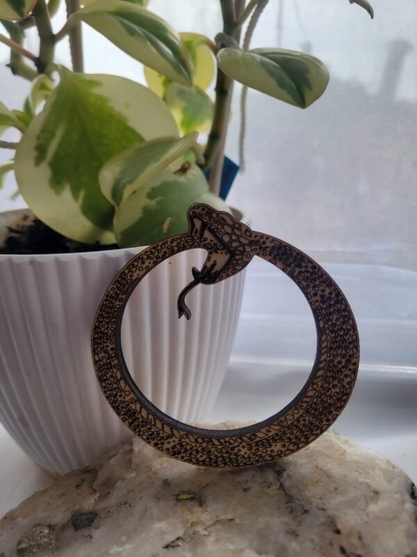 Ouroboros (linework)