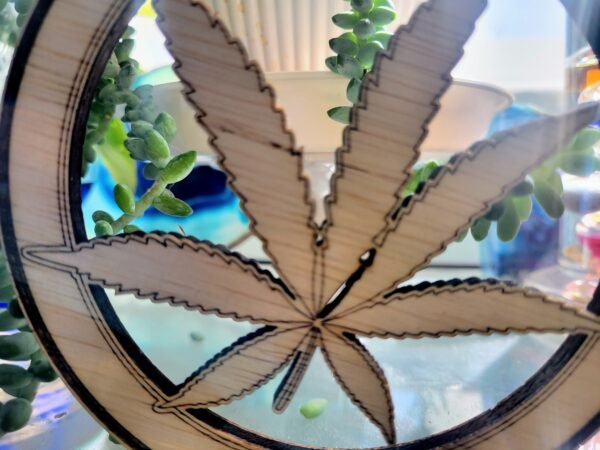 Cannabis Framed in Circle - Image 2